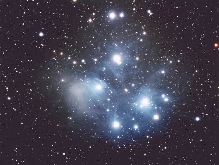 Zie hier een opname met RGB filters van Astrodon, in totaal anderhalf uur belicht met een Hutech Ida