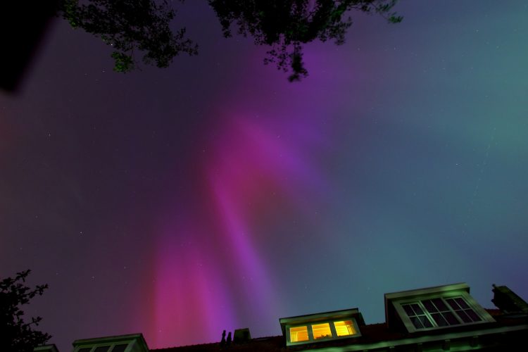 Vrijdagavond kwam ik thuis van de sterrenwacht. het was al wat later, daar ik daar al wat foto’s h