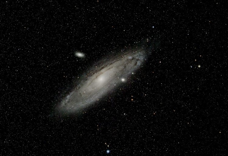 Apparatuur: Nikon Z8, Nikon 180-600mm op 400mm, Sky Watcher Adventurer GTi 120 foto’s van 30 sec.